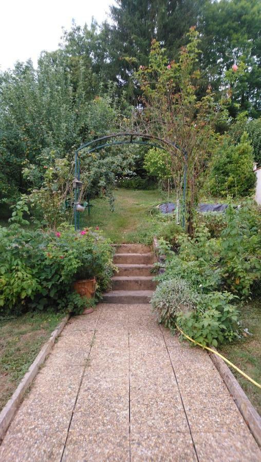Chez Charlotte et Michel Apartman Brassac  Kültér fotó